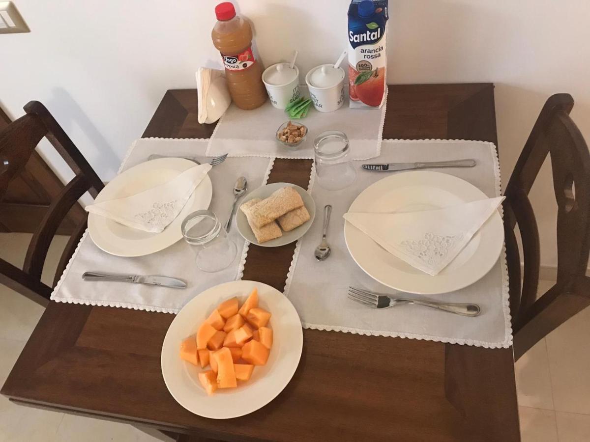 לינה וארוחת בוקר לצ'ה Lo Scrigno Barocco מראה חיצוני תמונה